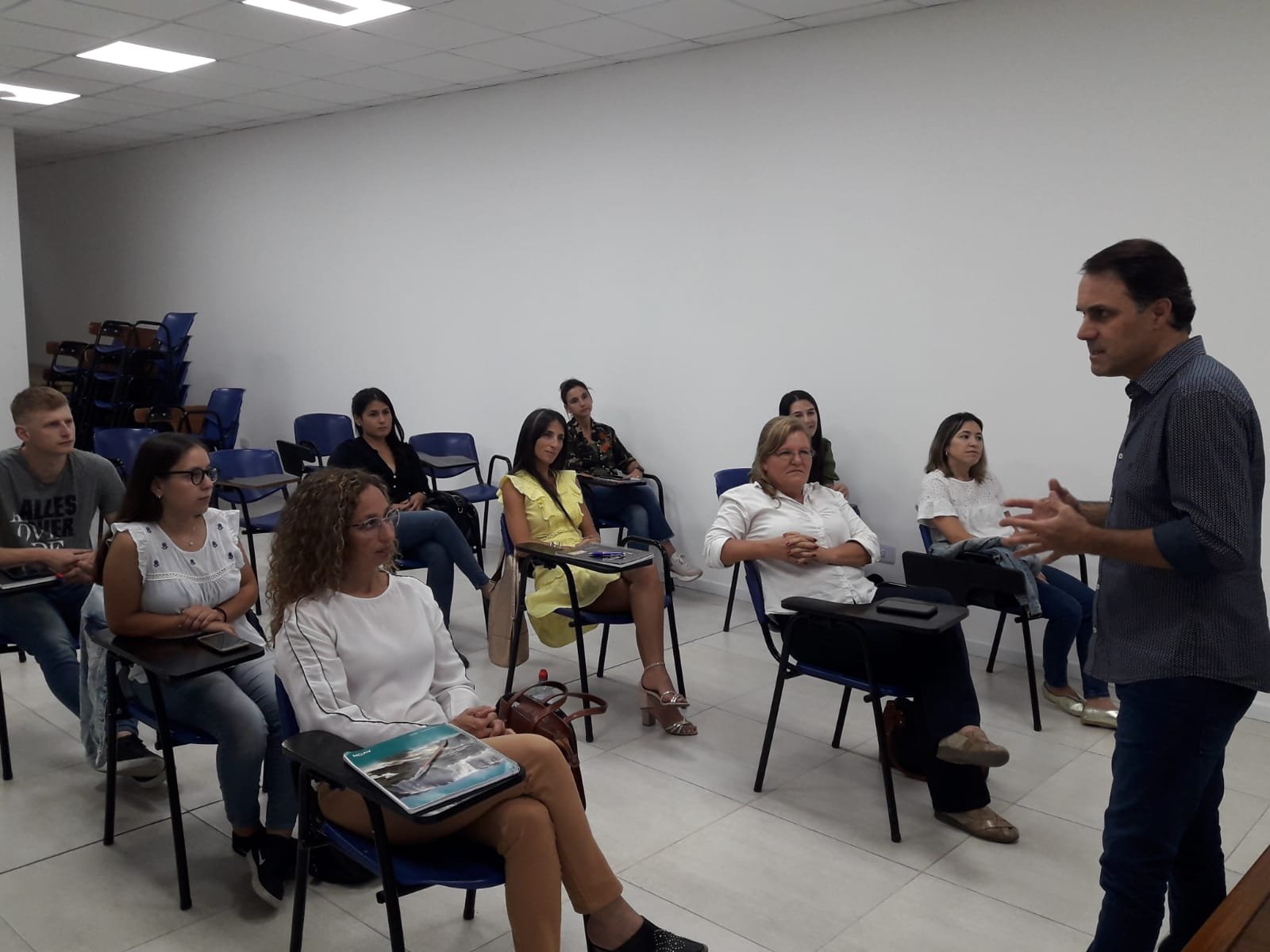 Oratoria y Comunicación Eficaz